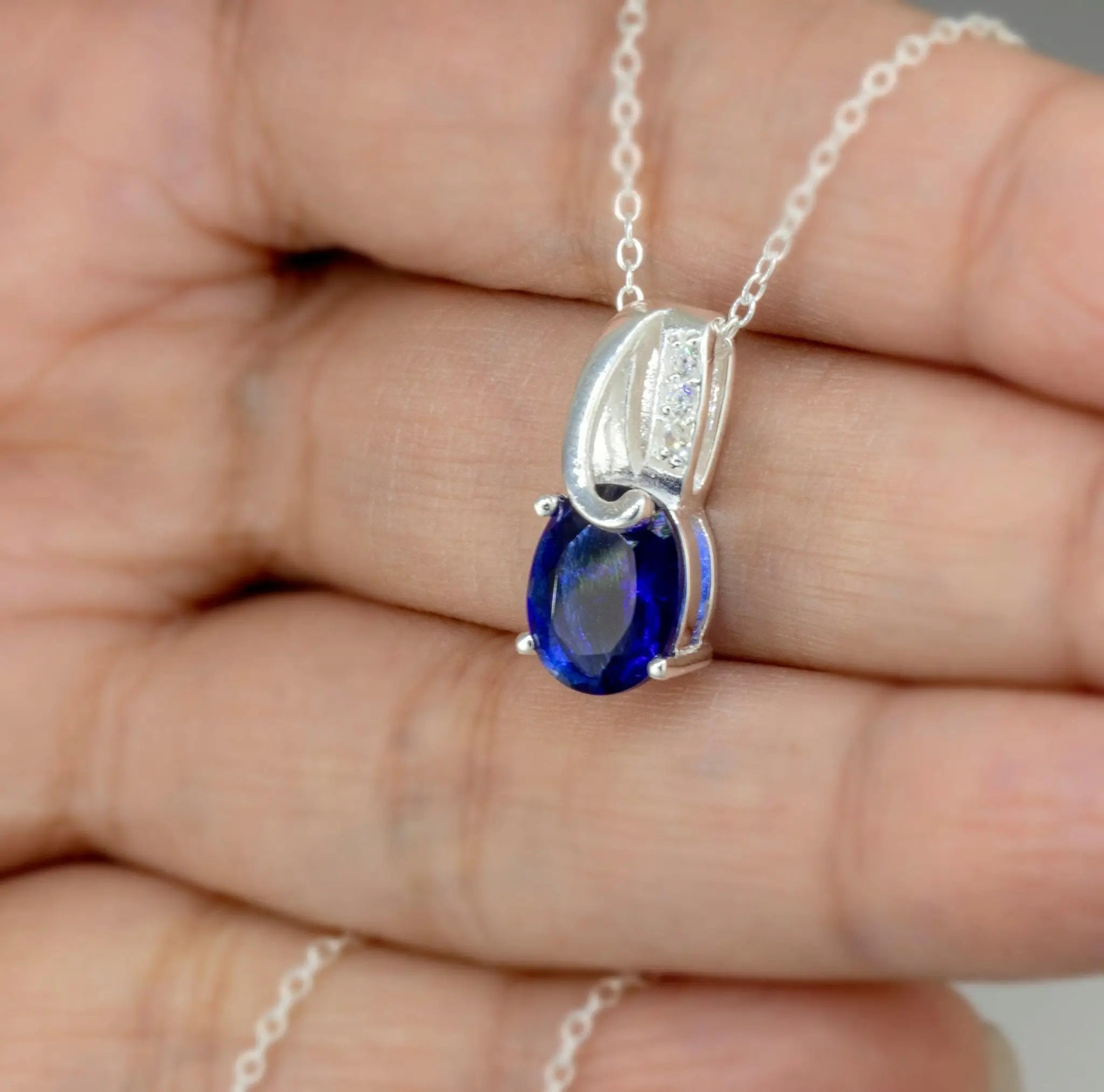 925 Sterling Silver Cubic Zirconia CZ & Blue Sapphire Ladies Pendant Necklace Jewellery Gift Boxed Man-made Diamond Gemstone Jewelry