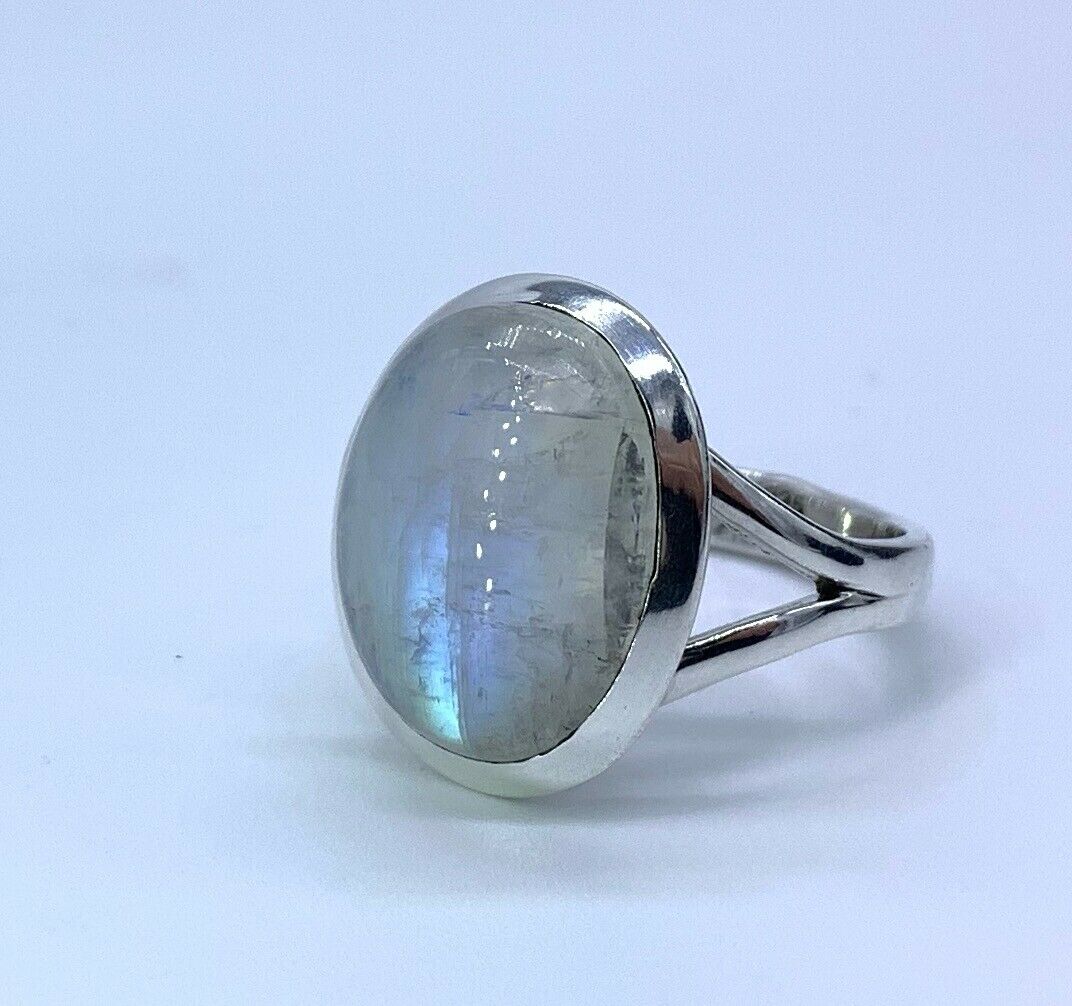 925 Sterling Silver Ladies Moonstone Oval Cut Ring Gemstone Jewellery Gift