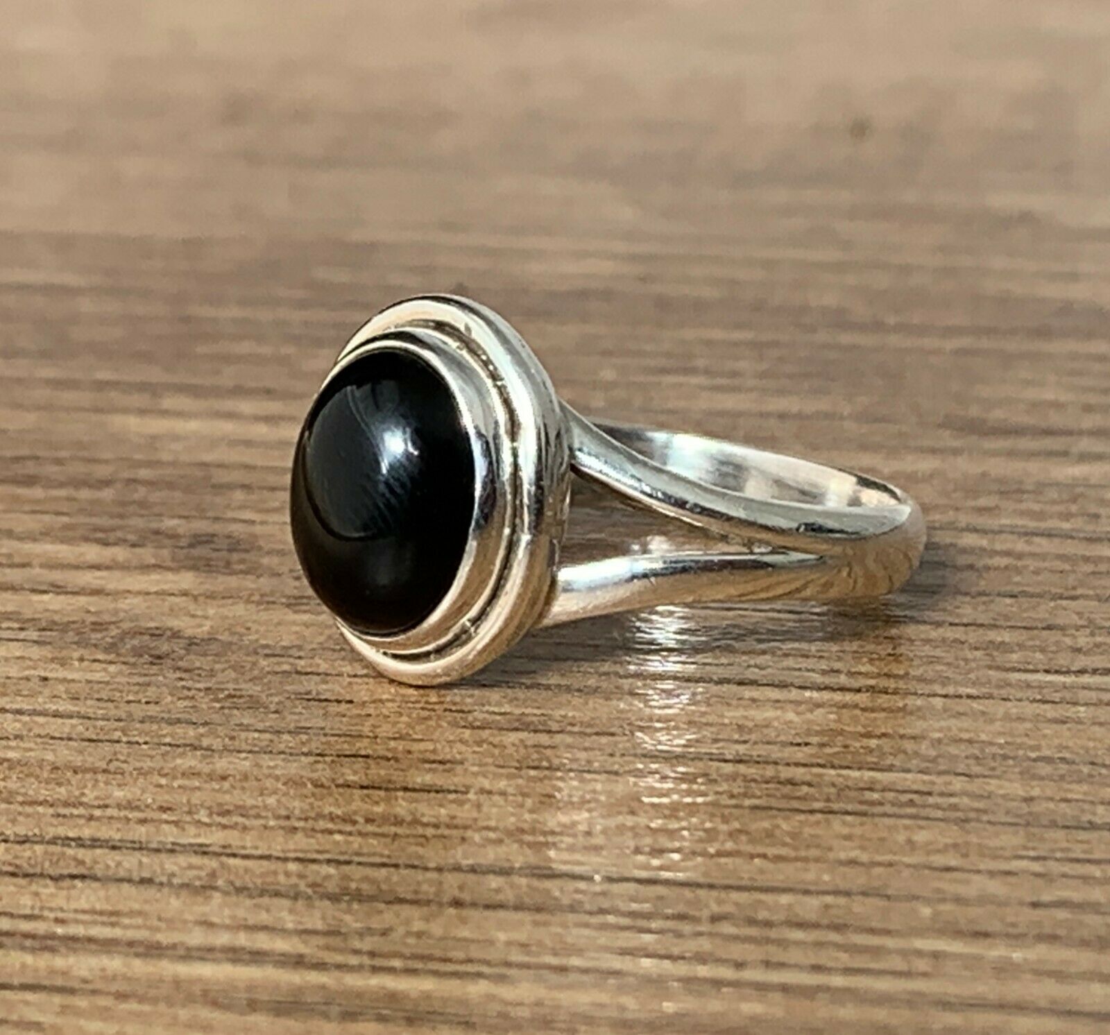 925 Sterling Silver Ladies Onyx Oval Stone Ring Black Gemstone Jewellery Gift