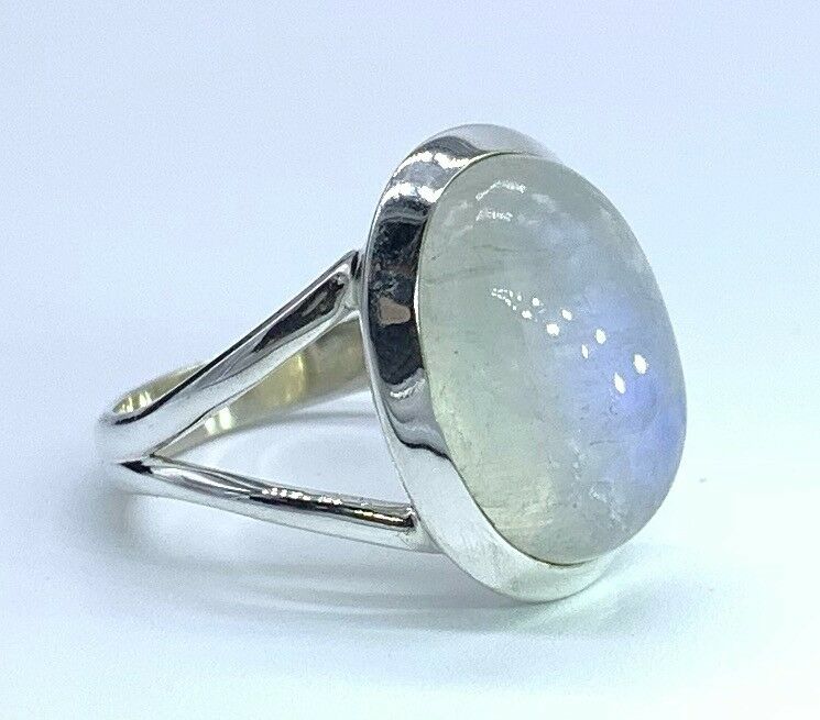 925 Sterling Silver Ladies Moonstone Oval Cut Ring Gemstone Jewellery Gift