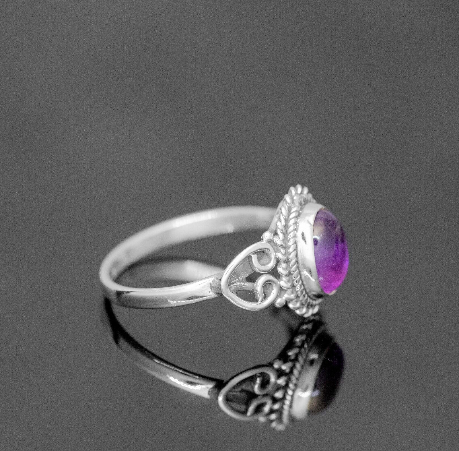 Oval Cabochan Amethyst 925 Sterling Silver Ladies Gemstone Ring Boxed Jewelry