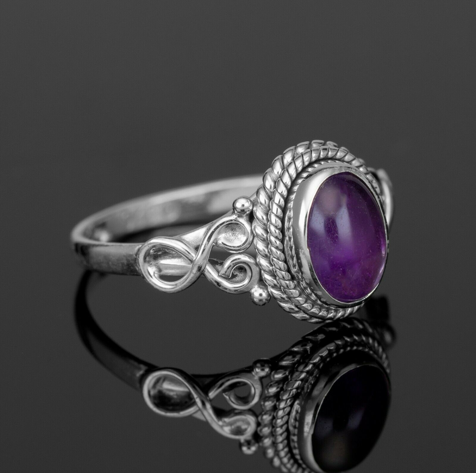 Oval Cut 925 Sterling Silver Ladies Purple Amethyst Ring Gemstone Jewellery Gift
