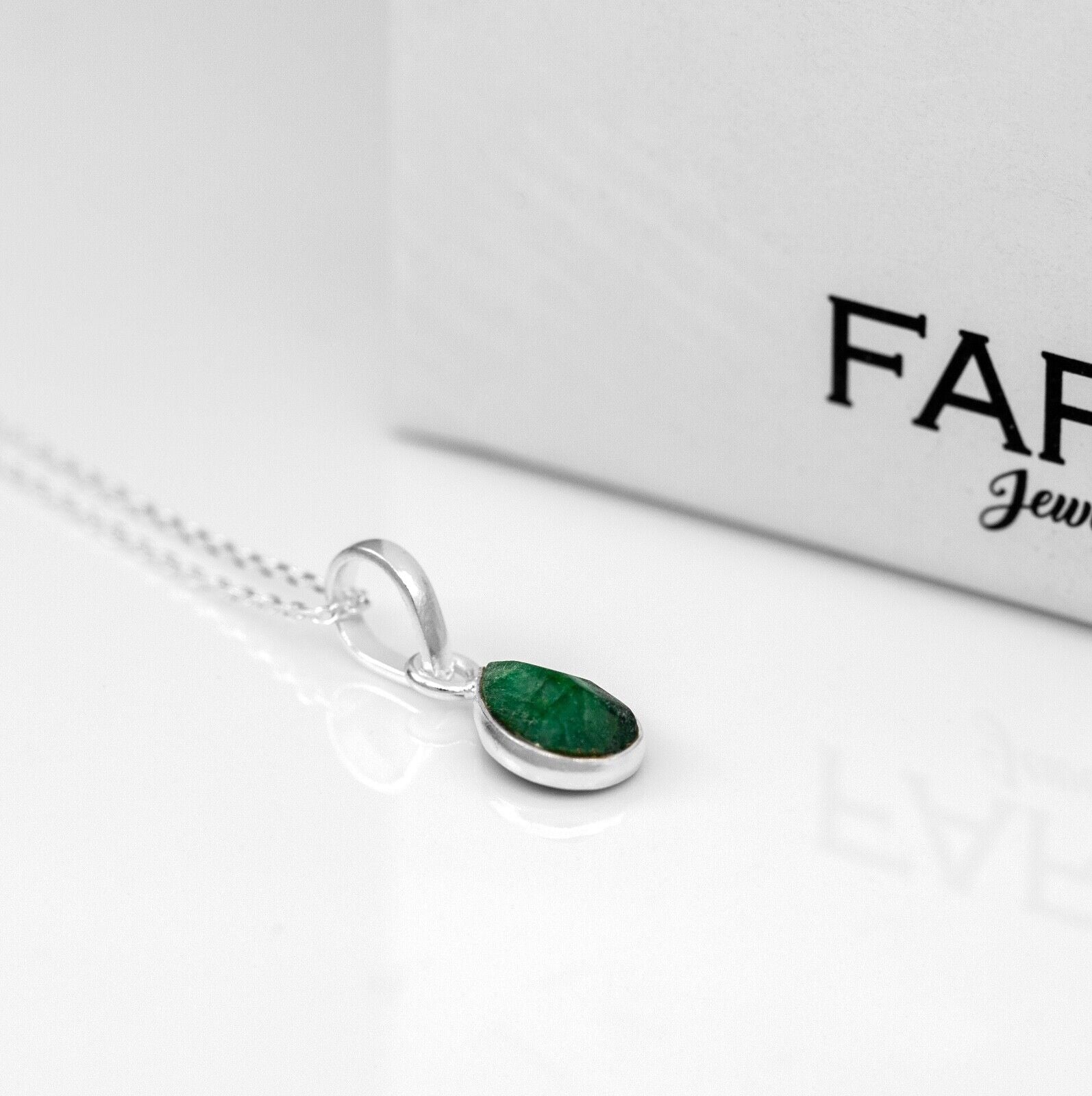 Pear Cut Lab Created Emerald Sterling Silver Pendant Necklace Jewellery Ladies