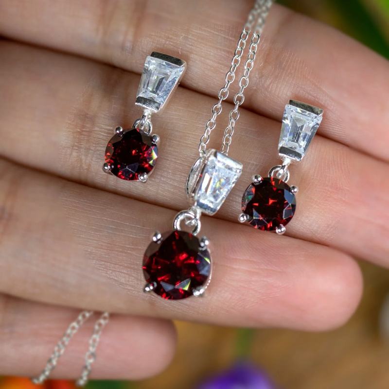 Red Garnet And Diamond Sterling Silver Ladies Pendant Necklace Earrings Set