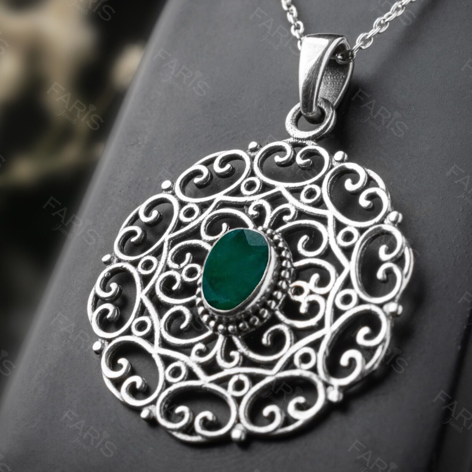 Sterling Silver 925 Oval Emerald Gemstone Pendant Necklace Vintage Design